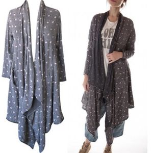 Magnolia pearl Karesa stargazer cardi kimono duster crimson clover floral OS 253